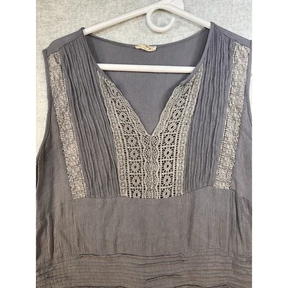 POL Women's Large Tank Gray with lace, peplum Boho summer Cottage Chic - Picture 7 of 7